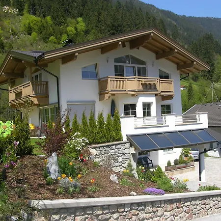 Apartament Ahorn *